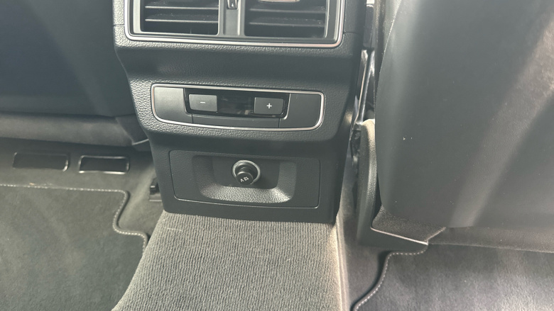 Audi Q5 40 TDI Quattro S Line 5dr S Tronic Diesel Estate